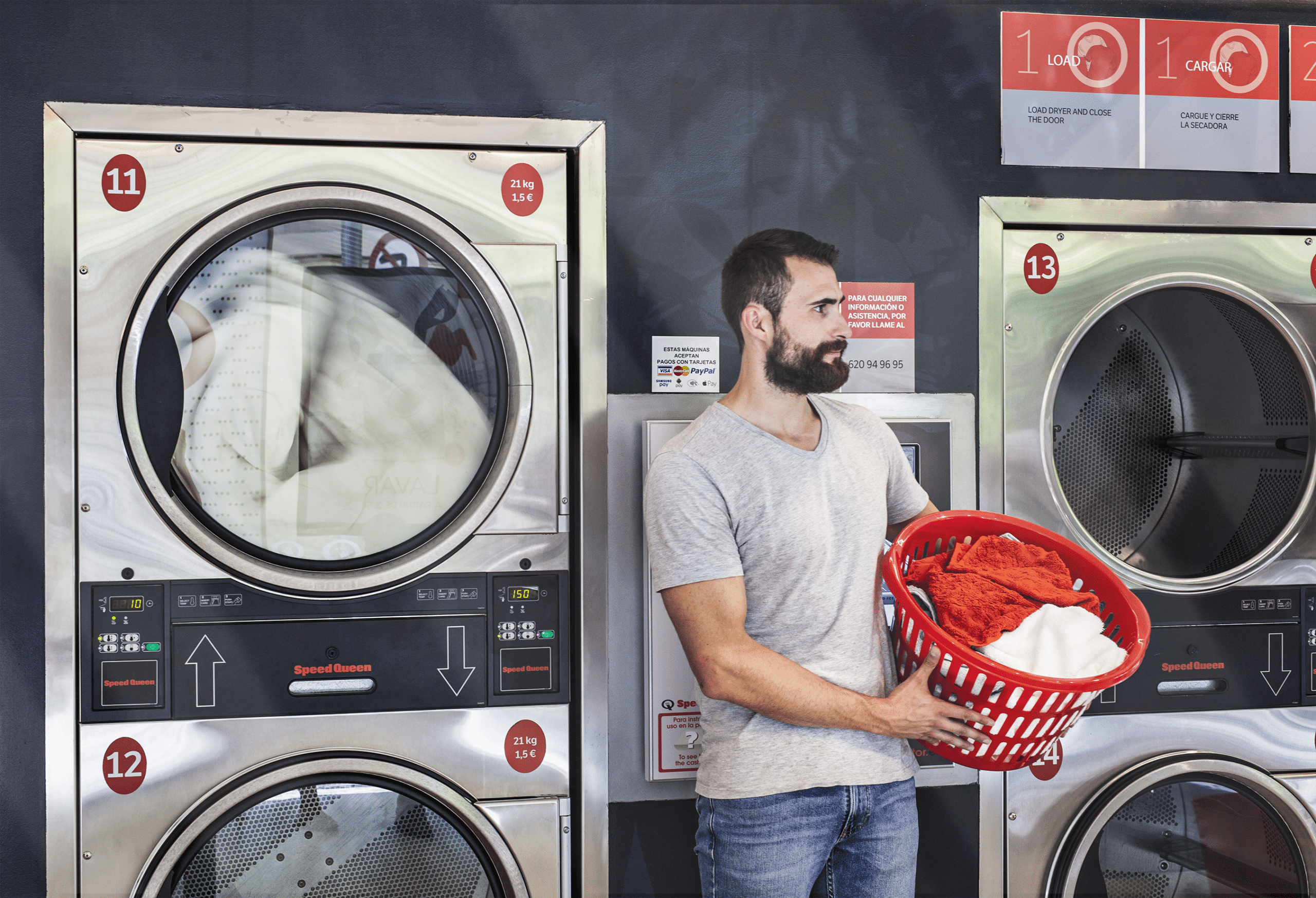 opening laundromat in Ivrea