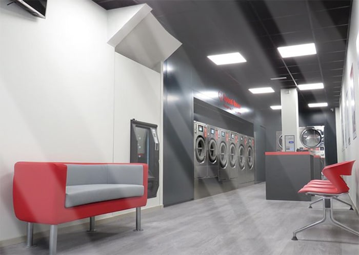 Opening a laundromat in Blanes